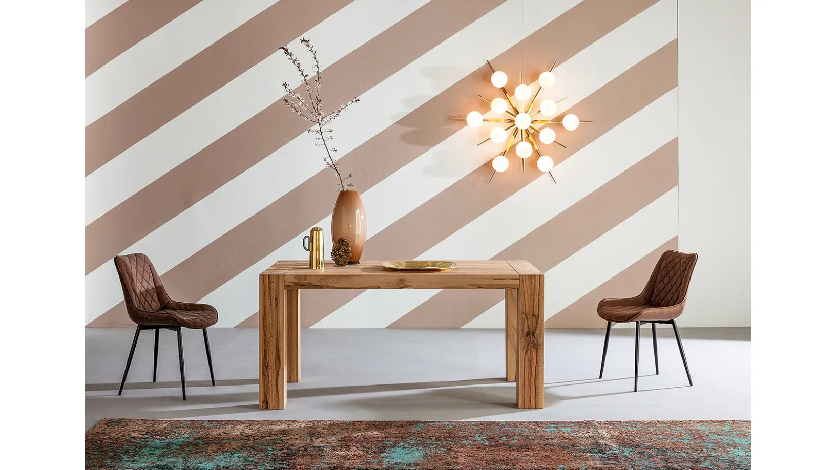 Tavolo allungabile Mini Brooklyn in Rovere massello laccato di Devina Nais