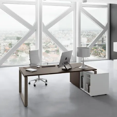 Scrivania Operativa Loft 06 in melaminico con gambe in metallo di Colombini Office